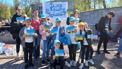 "Біг за перемогу" – на Житомирщині понад 200 людей взяли участь у спортивно-патріотичному забігу "Біг за перемогу" – на Житомирщині понад 200 людей взяли участь у спортивно-патріотичному забігу