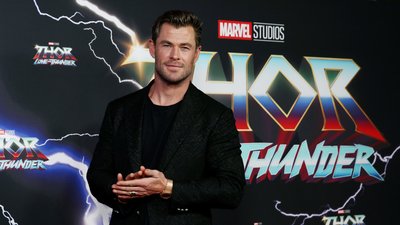 Режисери критикують Marvel, Кріс Гемсворт захищає
