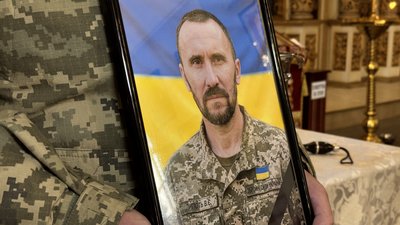У Полтаві 30 вересня попрощалися із загиблим на Донеччині Володимиром Пипотем