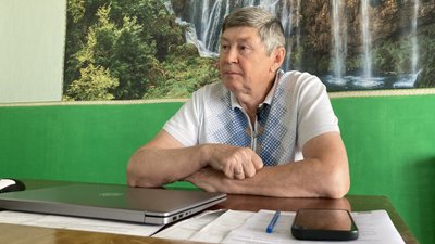 "Абітурієнти йдуть". Як триває вступна кампанія в медколеджі, який після евакуації частково повернувся до Ізюма "Абітурієнти йдуть". Як триває вступна кампанія в медколеджі, який після евакуації частково повернувся до Ізюма