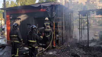 У спальному районі Одеси горів торговельний кіоск У спальному районі Одеси горів торговельний кіоск