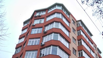 Ця багатоповерхівка повністю залежить від електроенергії. Світла тут нема по 12-15 годин. 3 грудня 2022 рік Ця багатоповерхівка повністю залежить від електроенергії. Світла тут нема по 12-15 годин. 3 грудня 2022 рік