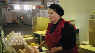 Великодній кошик: скільки коштують продукти на ринку в Тернополі
