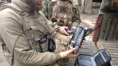 Ескалація на Донбасі, пандемія, 8 рік війни: чим допомагають волонтери і що потрібно на передовій