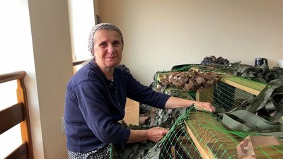 Волинська художниця перетворила сільську школу на мистецький простір