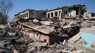 Незламна жінка: як Оксана Гнедько відновлює постраждалі села Миколаївщини під час війни Незламна жінка: як Оксана Гнедько відновлює постраждалі села Миколаївщини під час війни