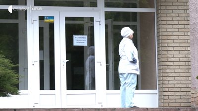 Заповнена на 99%: скільки вільних ліжок лишилося у інфекційній лікарні Харкова