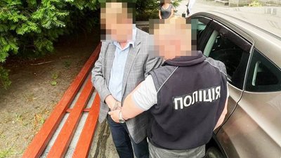 Вимагав "відкати" за поставлене медобладнання — на Житомирщині судитимуть директора комунальної лікарні Вимагав "відкати" за поставлене медобладнання — на Житомирщині судитимуть директора комунальної лікарні