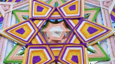 У Житомирі відкривається виставка іконопису, іконографії та плетених мандал У Житомирі відкривається виставка іконопису, іконографії та плетених мандал
