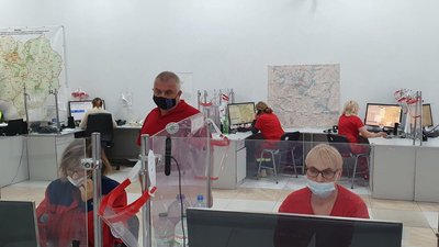 "Люди на окупованих територіях отримують допомогу" "Люди на окупованих територіях отримують допомогу"