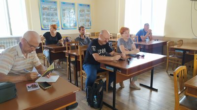 У Харкові охоронців та волонтерів навчали, як поводитися під час обстрілів