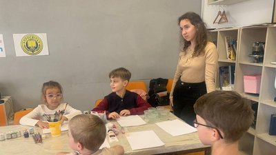 Просвітяни з Тернополя організували для дітей майстер клас із розпису платівок Просвітяни з Тернополя організували для дітей майстер клас із розпису платівок
