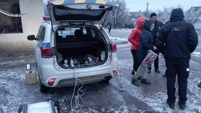 На півночі Миколаївської області через негоду повалені понад 300 електроопор На півночі Миколаївської області через негоду повалені понад 300 електроопор