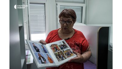 "Нормальні будиночки нам поляки зробили, але у своїй хаті краще". Як живуть у модульному містечку в Бородянці