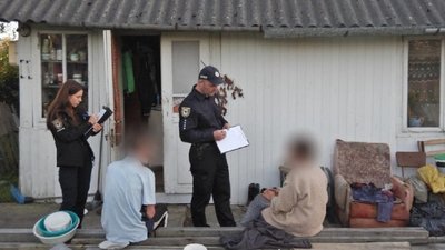 Поліція, поранення ножем, Франківщина
