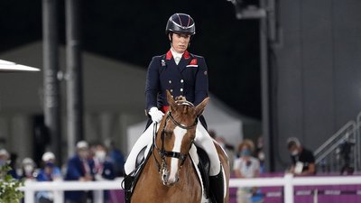 Шарлотт Дюжарден, триразова олімпійська чемпіонка з кінного спорту, в Токіо-2020.