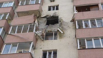 "Яскравий спалах і різкий хлопок": мешканець Київщини розповів про обстріл свого будинку