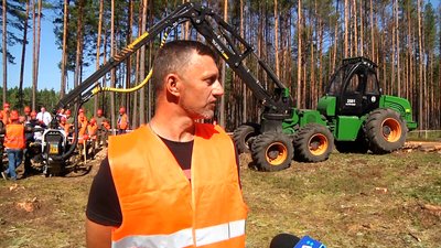 Лісівники Житомирщини відновлюють лісові насадження, пошкоджені лісовими пожежами Лісівники Житомирщини відновлюють лісові насадження, пошкоджені лісовими пожежами