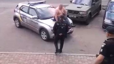 Напад на правоохоронця на столичному Подолі