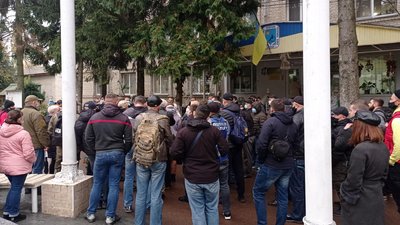 У Вінниці мітингували проти закриття обласного військового госпіталю ветеранів війни
