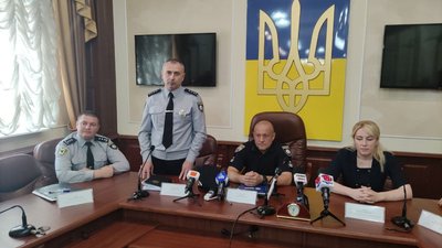 У Франківську представили нового керівника поліції області У Франківську представили нового керівника поліції області