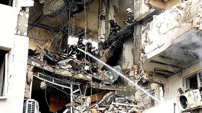 "Кота знайшли, а ось тримісячну дитину – ні": в Одесі загасили пожежу після ракетного удару "Кота знайшли, а ось тримісячну дитину – ні": в Одесі загасили пожежу після ракетного удару