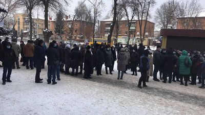У Вінниці медики перекрили рух транспорту: чого вимагають У Вінниці медики перекрили рух транспорту: чого вимагають