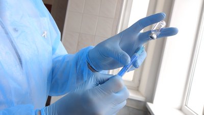 На Прикарпатті за три дні вакцинувалися від COVID-19 дві сотні поліцейських На Прикарпатті за три дні вакцинувалися від COVID-19 дві сотні поліцейських