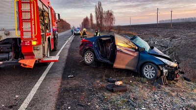 На Черкащині зіткнулись вантажівка та легковик. Є загиблий та травмовані На Черкащині зіткнулись вантажівка та легковик. Є загиблий та травмовані