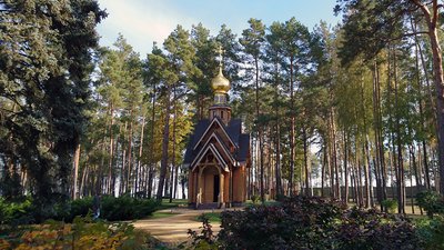 Шість будинків, капличка та причал. АРМА шукає управителя для мисливської резиденції Януковича Шість будинків, капличка та причал. АРМА шукає управителя для мисливської резиденції Януковича