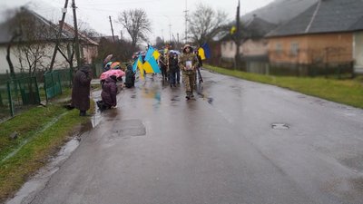 На Закарпатті попрощалися з полеглим захисником Юрієм Бобалем На Закарпатті попрощалися з полеглим захисником Юрієм Бобалем