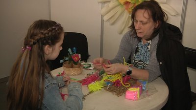 У волонтерському хабі Запоріжжя щоденно працює дитяча “Локація позитиву”
