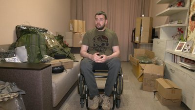 “Тримаємося та допомагаємо війську”. Ветеран АТО розповів про волонтерство та потреби військових “Тримаємося та допомагаємо війську”. Ветеран АТО розповів про волонтерство та потреби військових