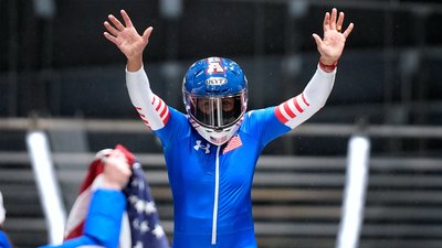Елана Меєрс Тейлор святкує "золото" Олімпійських ігор-2026