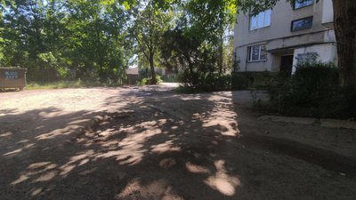 У Чернівцях капітально відремонтують міжбудинковий проїзд на вулиці Скальда У Чернівцях капітально відремонтують міжбудинковий проїзд на вулиці Скальда