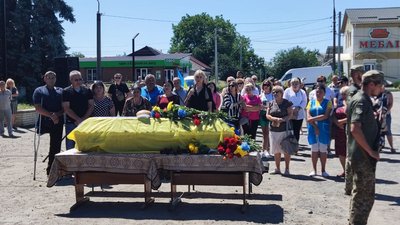 У боях за Україну загинули захисники з Кіровоградщини У боях за Україну загинули захисники з Кіровоградщини