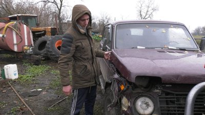 "Такого ще не було": що кажуть сусіди хлопця, якого підозрюють у викраденні трьох авто "Такого ще не було": що кажуть сусіди хлопця, якого підозрюють у викраденні трьох авто