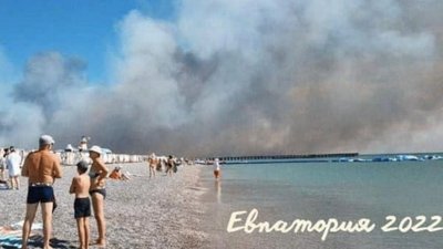 Біля російської авіабази в Криму пролунали вибухи: реакція соцмереж Біля російської авіабази в Криму пролунали вибухи: реакція соцмереж