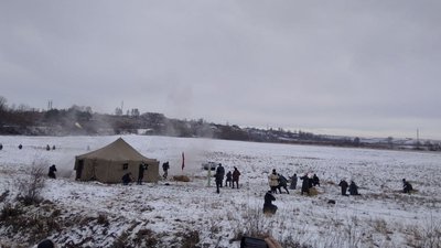 Бій армії УНР з більшовиками відтворили на Тернопільщині Бій армії УНР з більшовиками відтворили на Тернопільщині