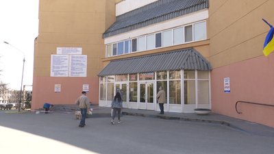 У дніпровській лікарні ім. Мечникова — сім породіль з ураженням легень від 60 до 90 відсотків