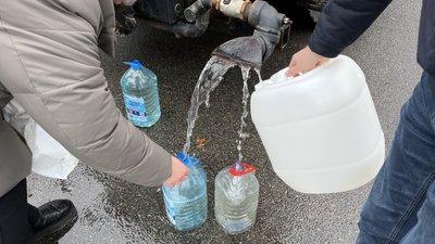 Черги по технічну воду: яка ситуація у Полтаві Черги по технічну воду: яка ситуація у Полтаві