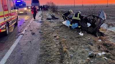 На Волині легкове авто зіткнулося з пасажирським автобусом: один із водіїв загинув