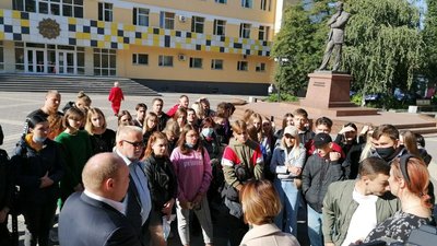 У Кропивницькому протестували студенти та викладачі педагогічного університету У Кропивницькому протестували студенти та викладачі педагогічного університету