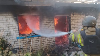 Війська РФ з артилерії обстріляли Петропавлівку на Харківщині