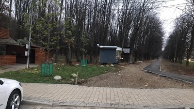 Двох жінок підозрюють у привласненні нерухомості в одному з парків Ужгорода