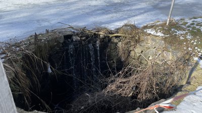 Аварійна дамба у дендропарку Полтави Аварійна дамба у дендропарку Полтави