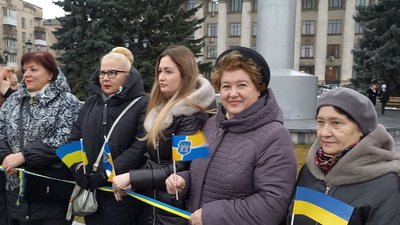 "Єдині": освітяни Житомира розпочали триденну акцію до Дня Соборності "Єдині": освітяни Житомира розпочали триденну акцію до Дня Соборності