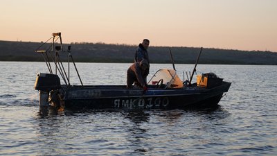 Під час рейду Південним Бугом інспектори вилучили браконьєрські сітки Під час рейду Південним Бугом інспектори вилучили браконьєрські сітки
