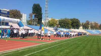 Цьогоріч – на стадіоні: у Черкасах понад тисячу студентів вийшли на олімпійську руханку Цьогоріч – на стадіоні: у Черкасах понад тисячу студентів вийшли на олімпійську руханку