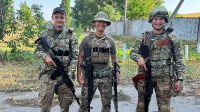 Ярослав Сулімов із побратимами Ярослав Сулімов із побратимами